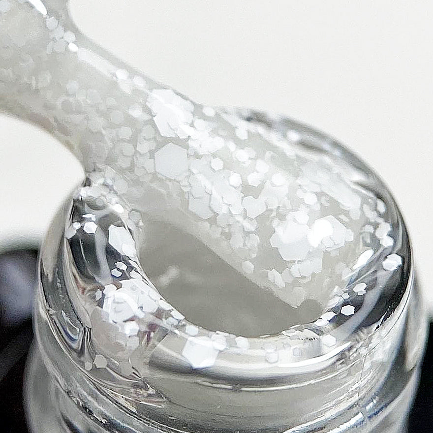 Dettaglio di Molekula Gel polish Marshmallow - M01 6ml