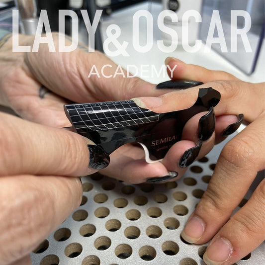 Corsi per Unghie, Ciglia e Sopracciglia: la Guida Completa alla Formazione Beauty Professionale - Lady&Oscar