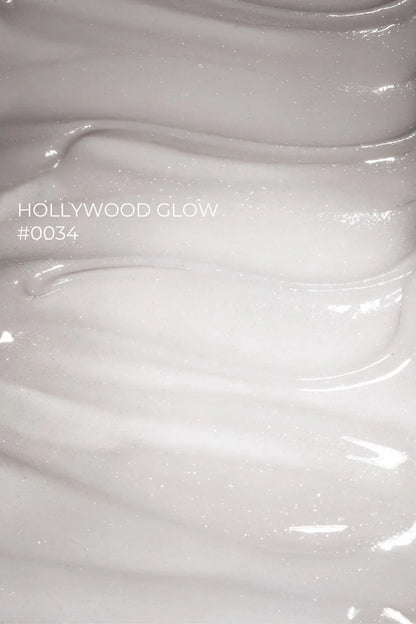 BUILDER GEL NEW FORMULA DNKa 30 ml #0034 Hollywood Glow applicato sulle unghie - Lady&Oscar