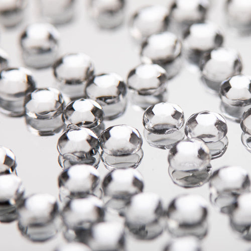 Dettaglio degli strass effetto vetro da 2 mm