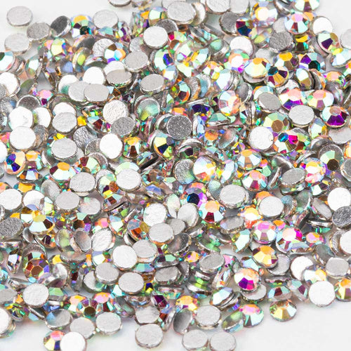 Strass SS5 Crystal AB applicati su unghie